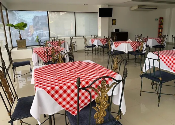 Hotel Metropolis Plaza Cali
