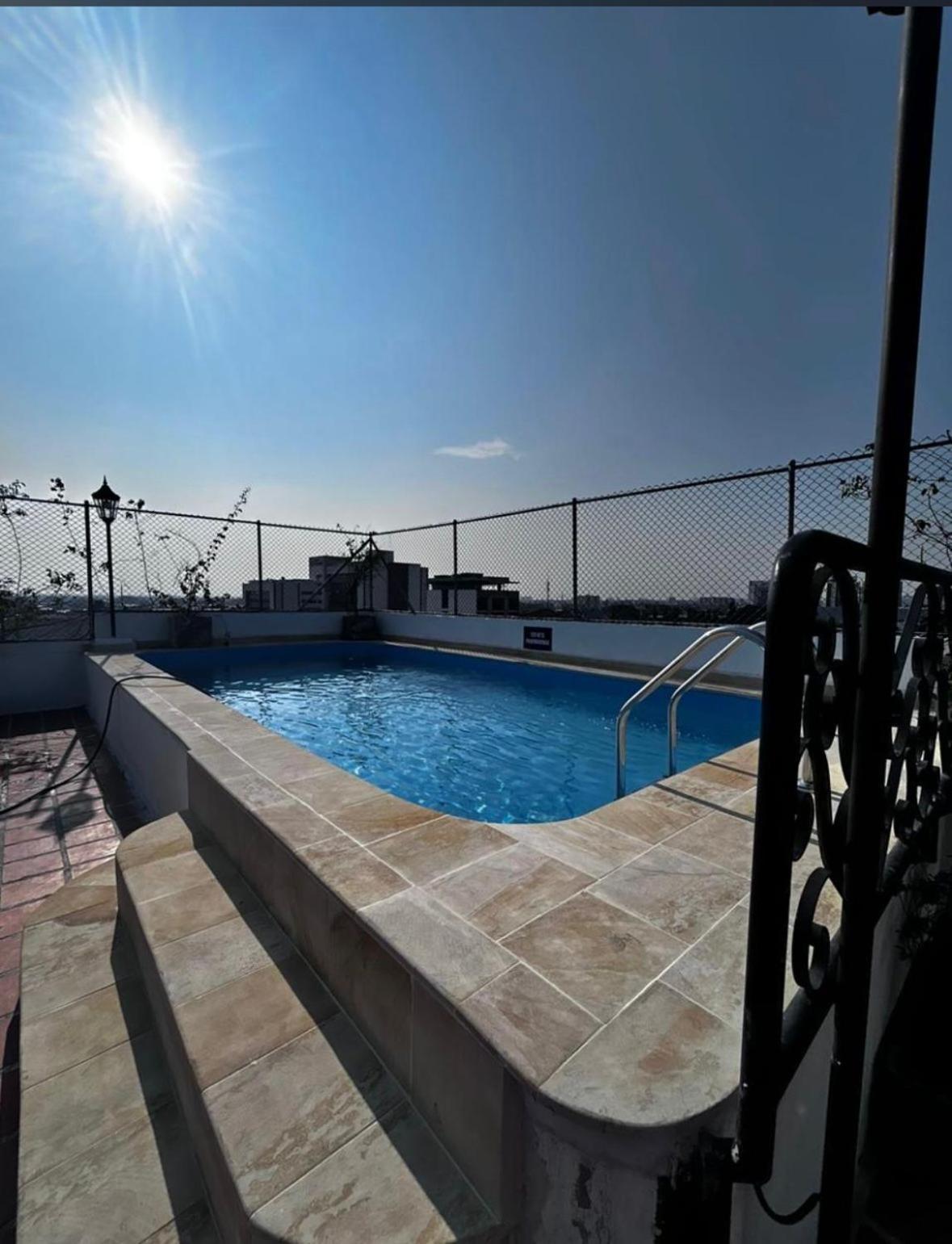 Metropolis Plaza 3* Cali